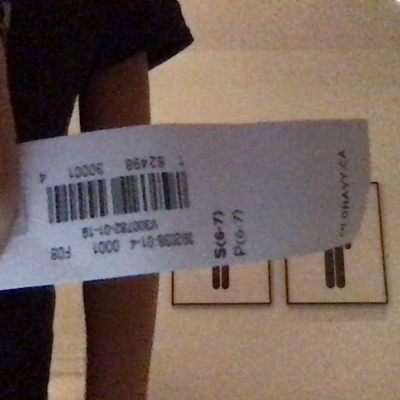 Black shorts - Picture 3 of 3